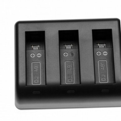 3-jų lizdų kroviklis (Micro USB C tipas) foto-video kamerai DJI OSMO Action  2