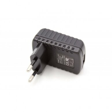 Matinimo adapteris 220V, juodas, su USB jungtimi