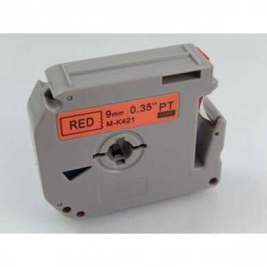 Juosta - kasetė lipdukų spausdintuvui Brother M-K421 9mm, juoda ant raudonos 1